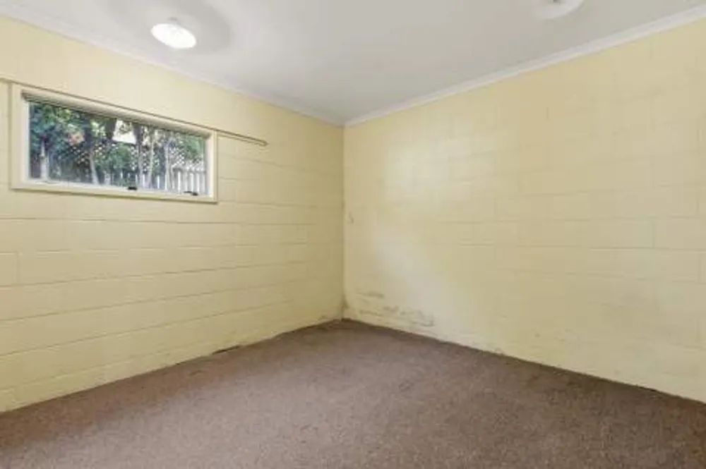 Photos of 18 Olivine Street