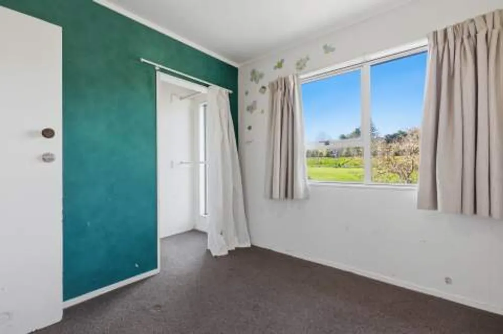 Photos of 18 Olivine Street