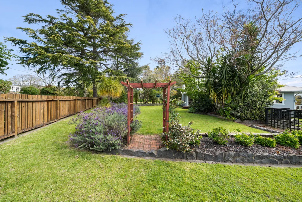 Photos of 6 Ferndale Drive
