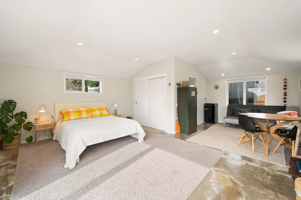 Photos of 6 Ferndale Drive
