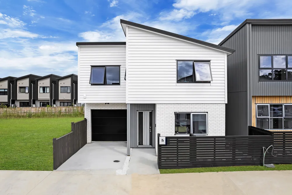 Photos of 24 Gills Road