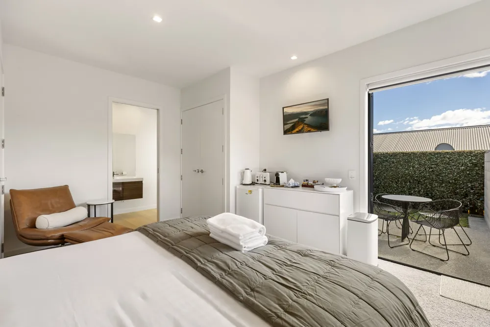 Photos of 6 Diamond Lane