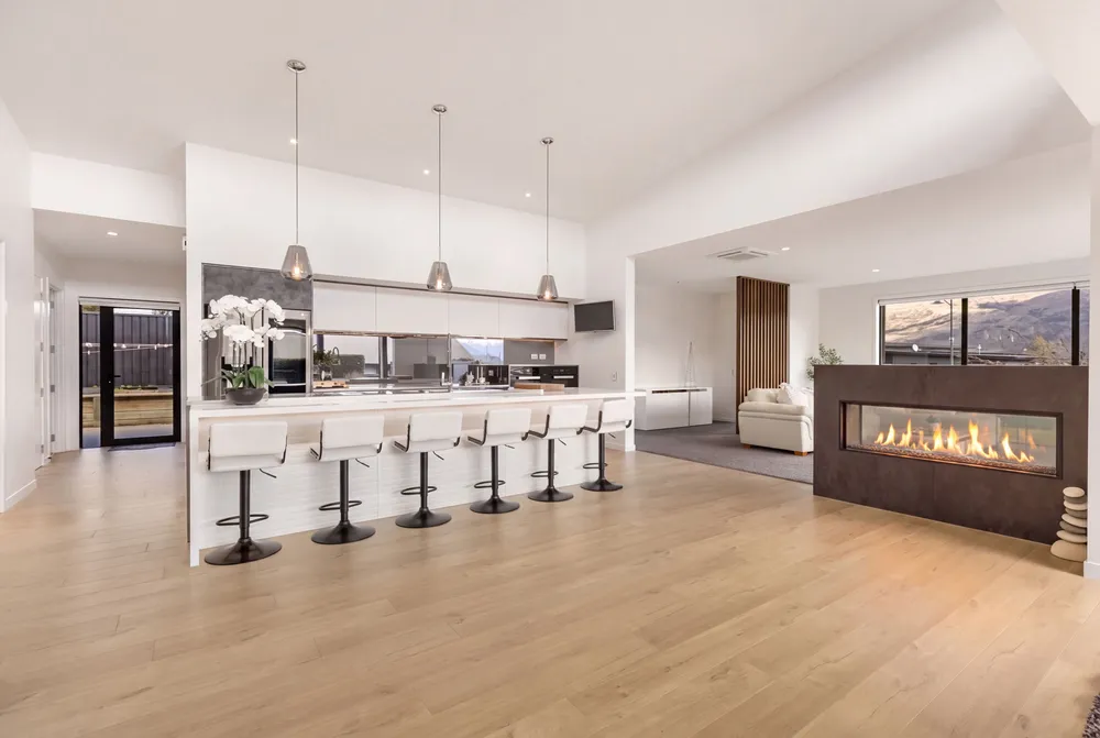 Photos of 6 Diamond Lane