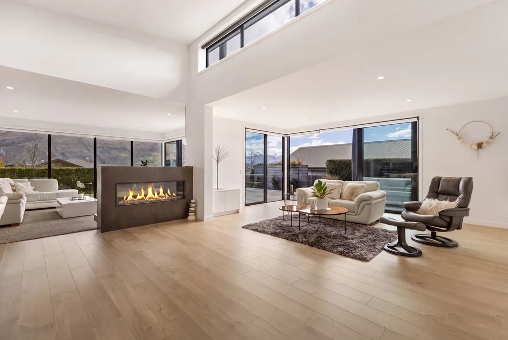 Photos of 6 Diamond Lane