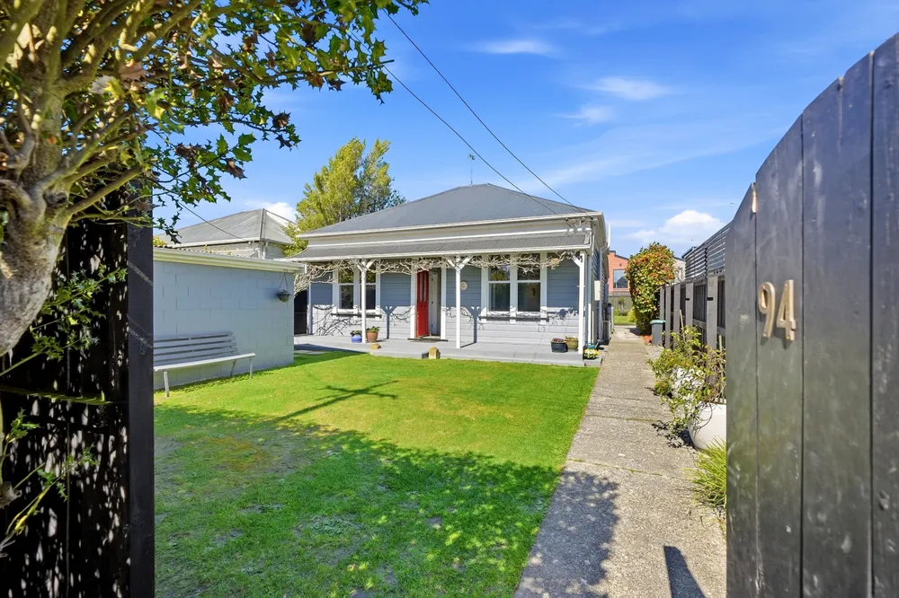 Photos of 94 Holly Road