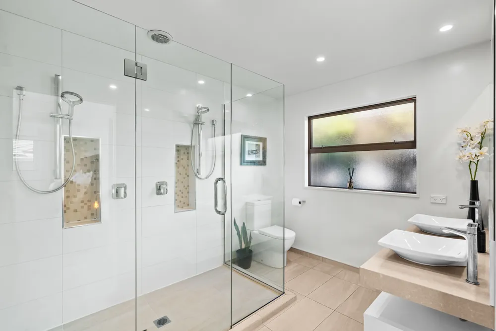 Photos of 10 Farthing Drive
