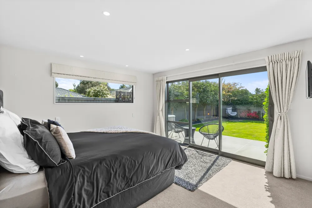 Photos of 10 Farthing Drive