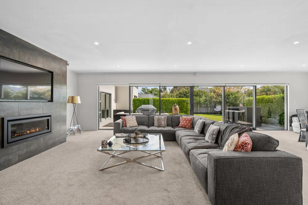 Photos of 10 Farthing Drive