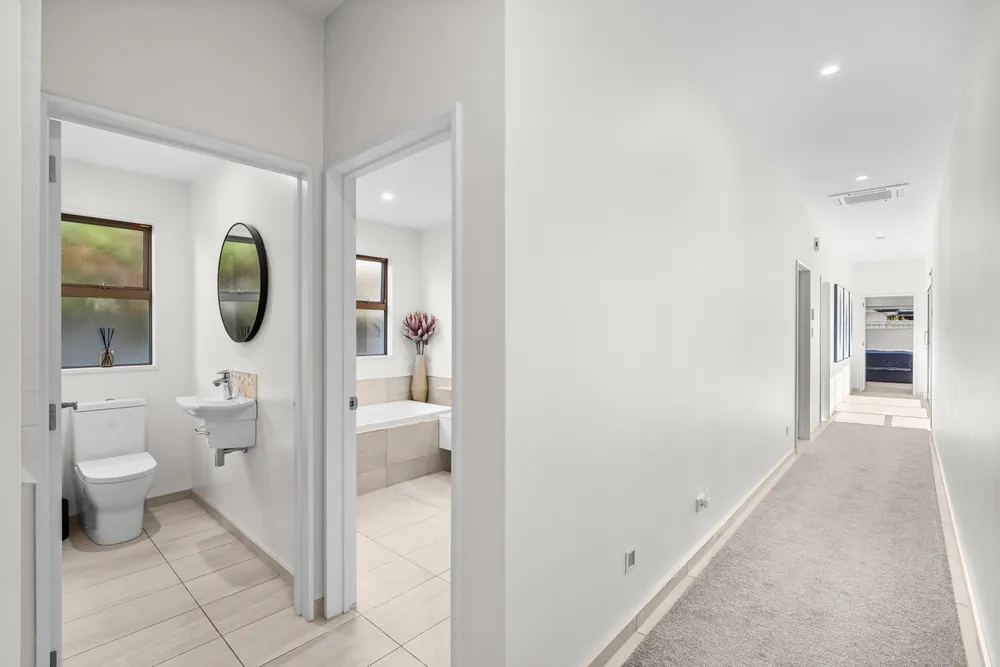 Photos of 10 Farthing Drive