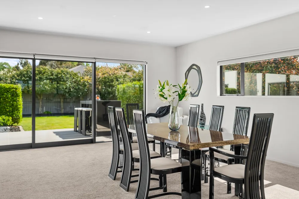 Photos of 10 Farthing Drive
