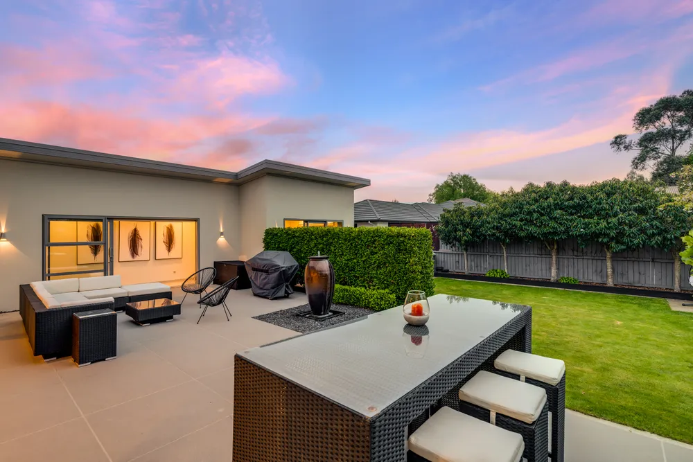 Photos of 10 Farthing Drive