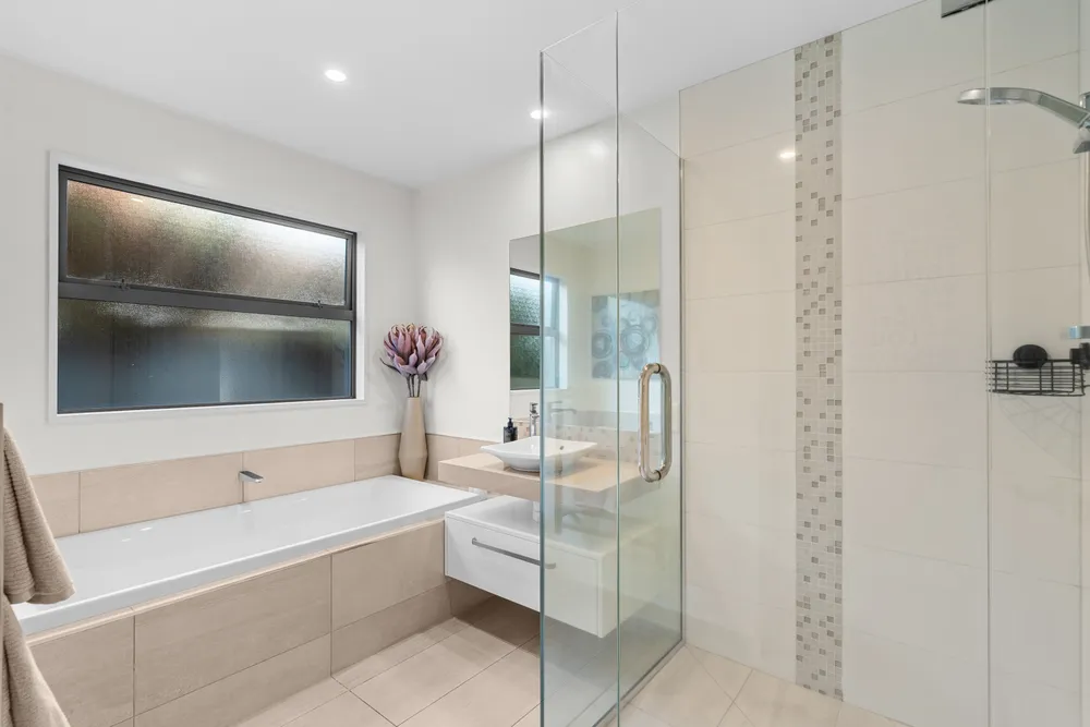 Photos of 10 Farthing Drive
