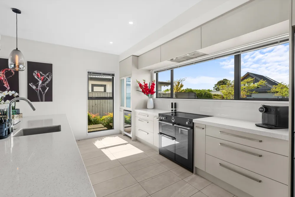 Photos of 10 Farthing Drive