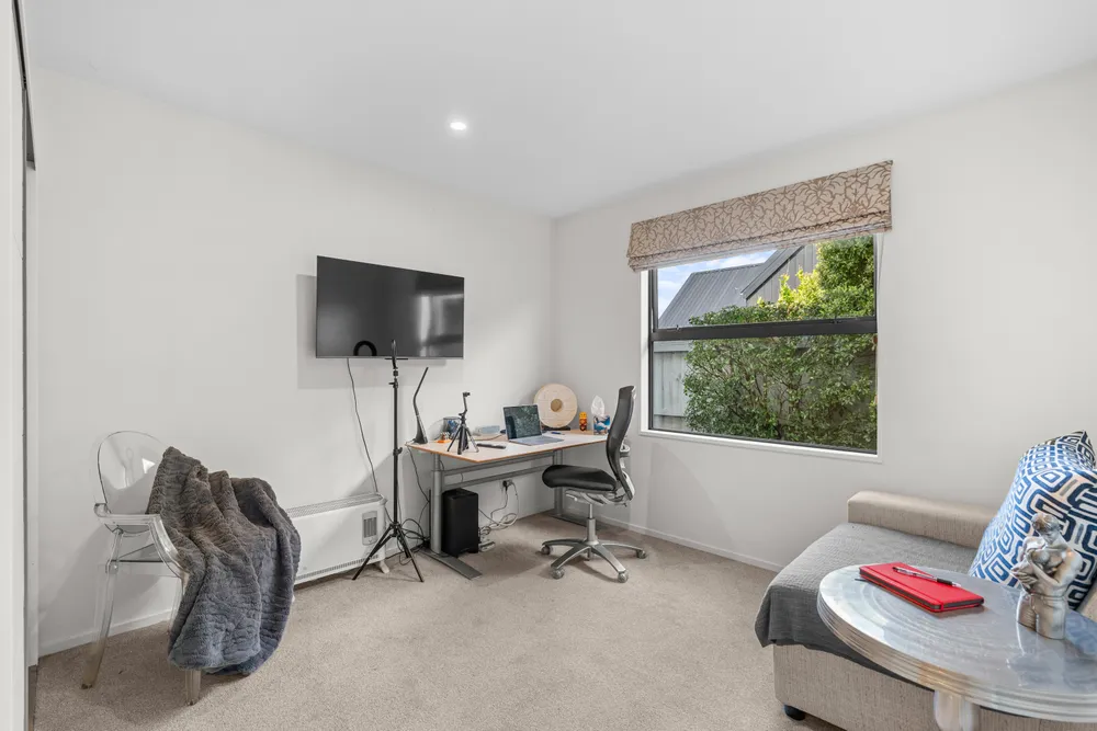 Photos of 10 Farthing Drive
