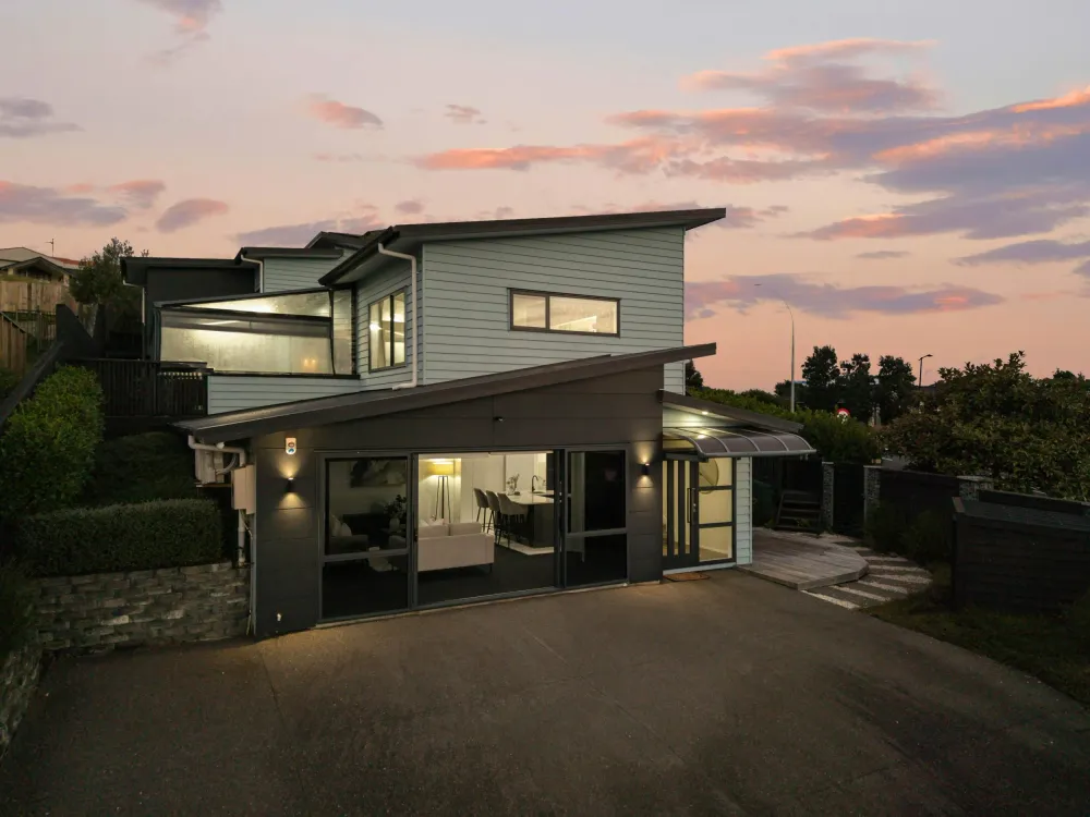 Photos of 2 Dulverton Rise