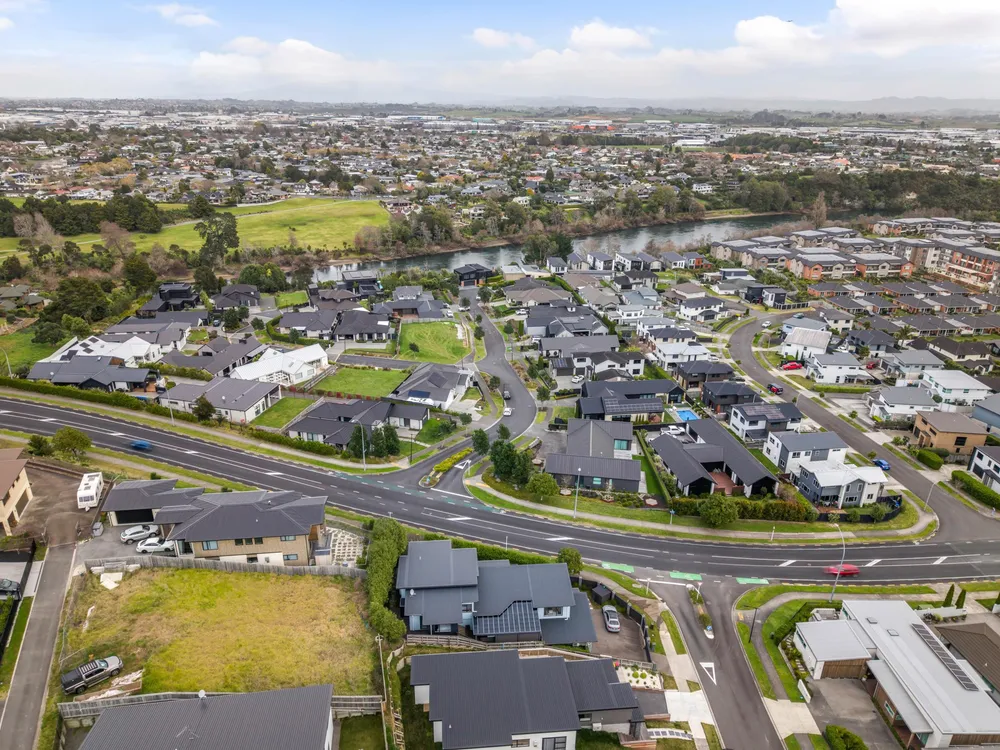 Photos of 2 Dulverton Rise