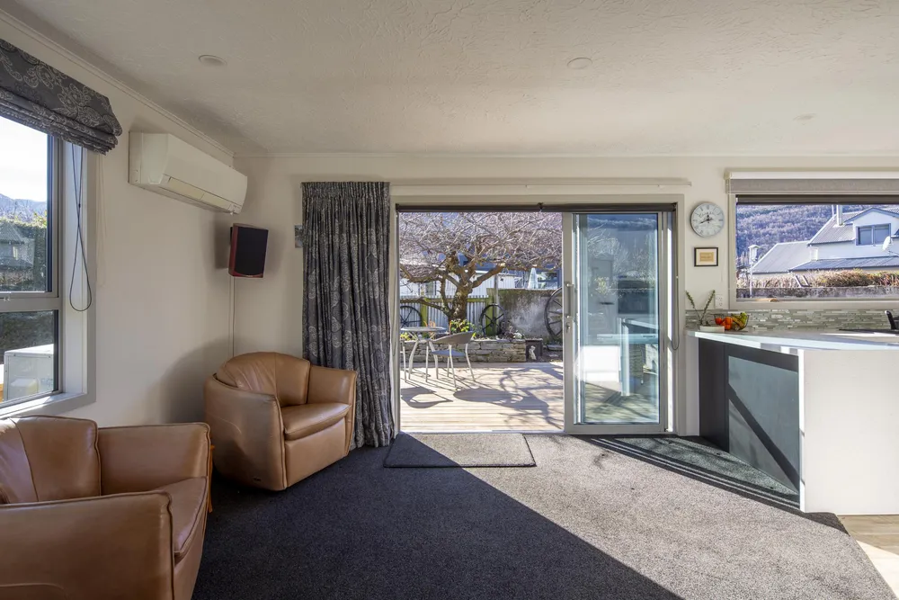 Photos of 7B Adamson Drive