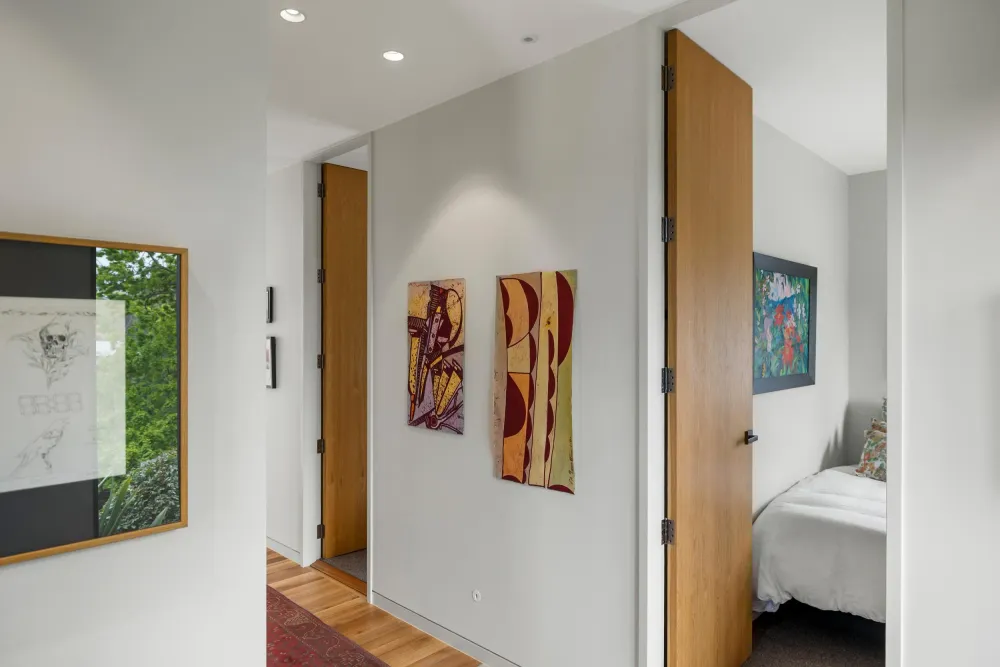 Photos of 33 Combes Road