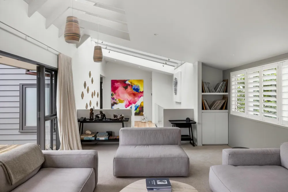 Photos of 33 Combes Road