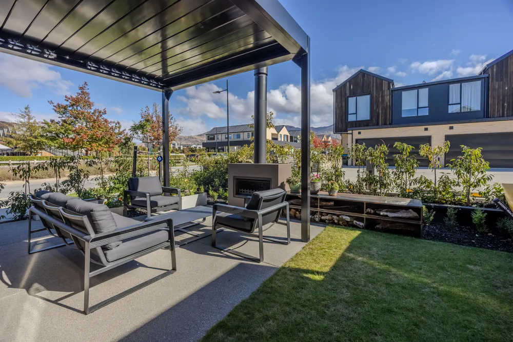 Photos of 24 Bellfield Lane