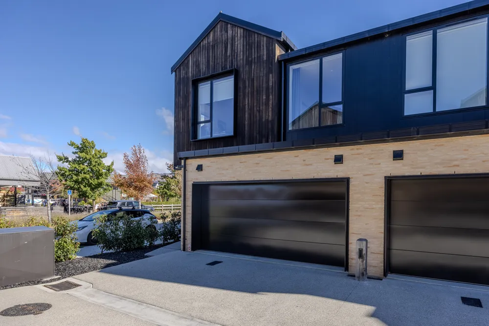 Photos of 24 Bellfield Lane