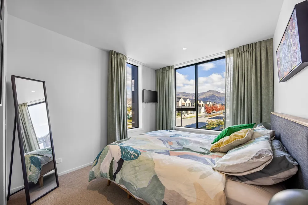 Photos of 24 Bellfield Lane