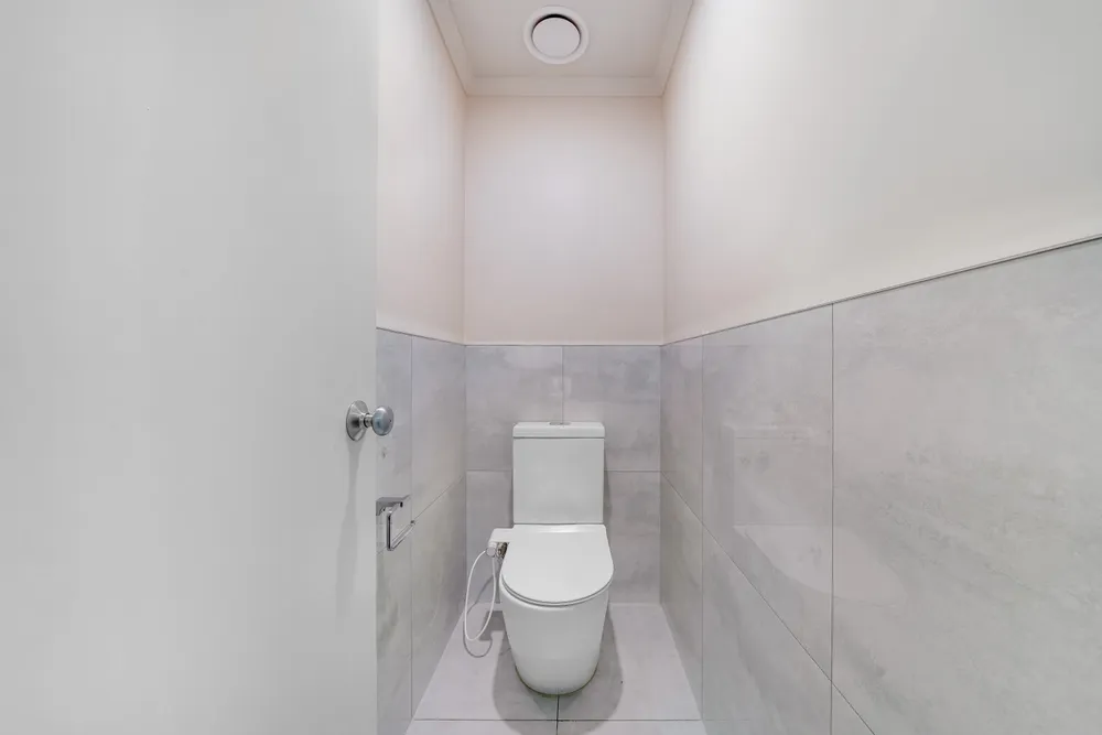 Photos of 18 Chapel Road