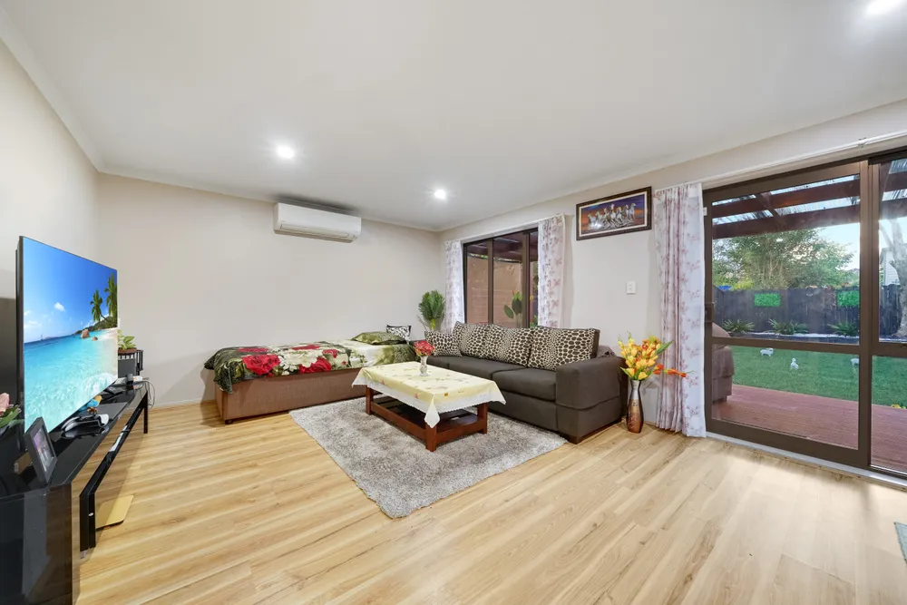 Photos of 18 Chapel Road