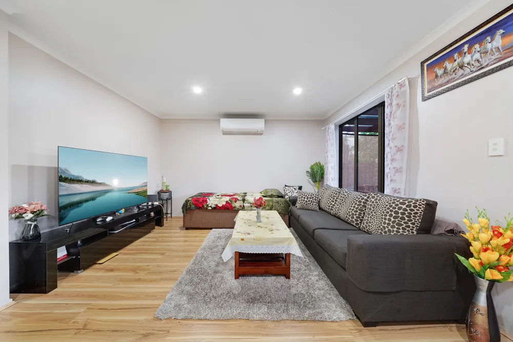 Photos of 18 Chapel Road