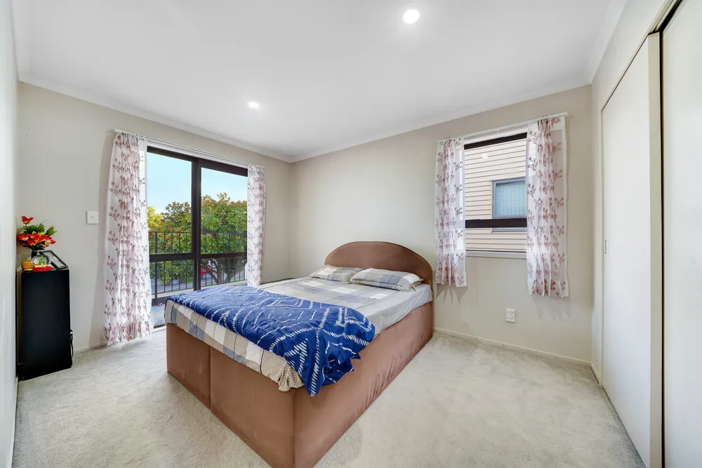 Photos of 18 Chapel Road