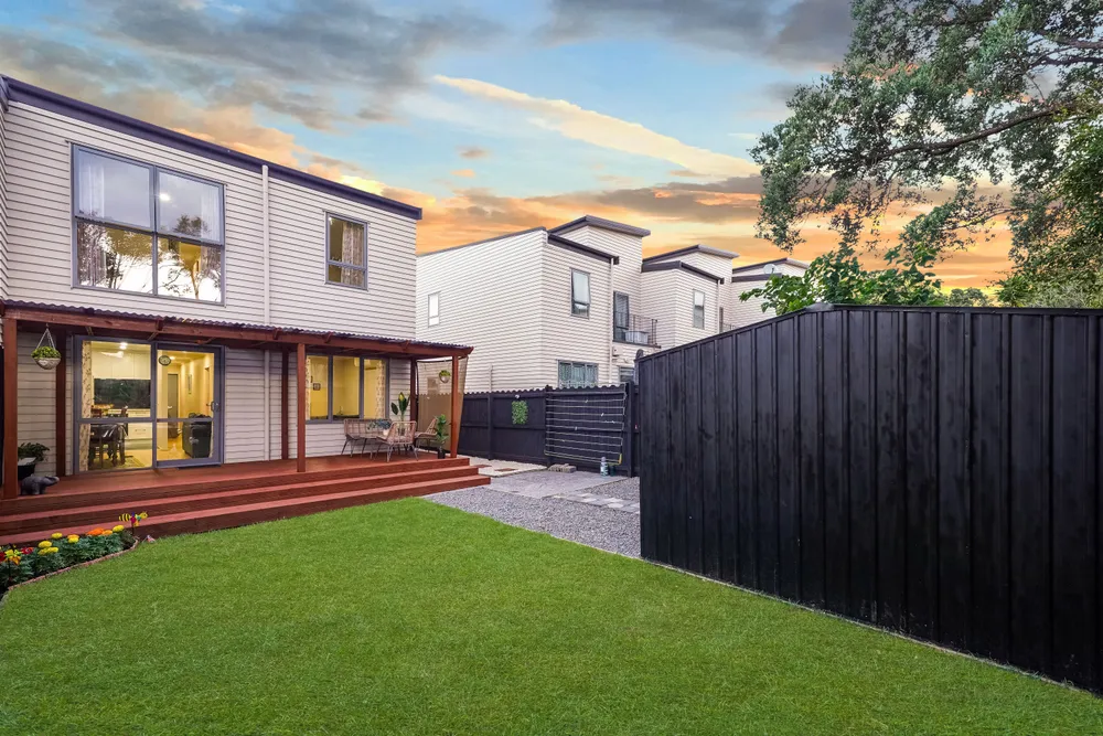 Photos of 18 Chapel Road