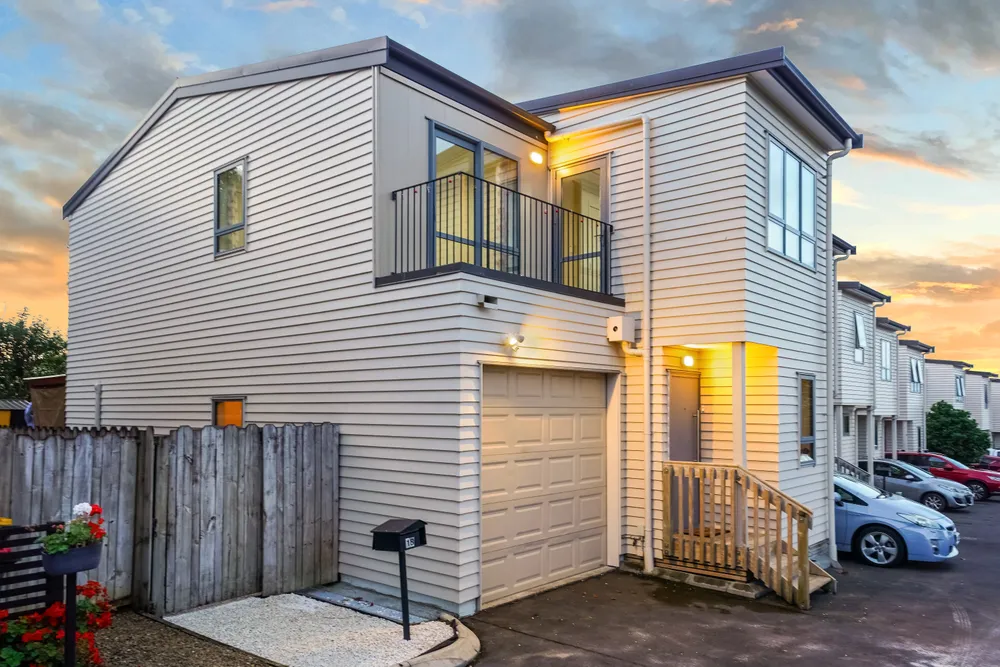 Photos of 18 Chapel Road