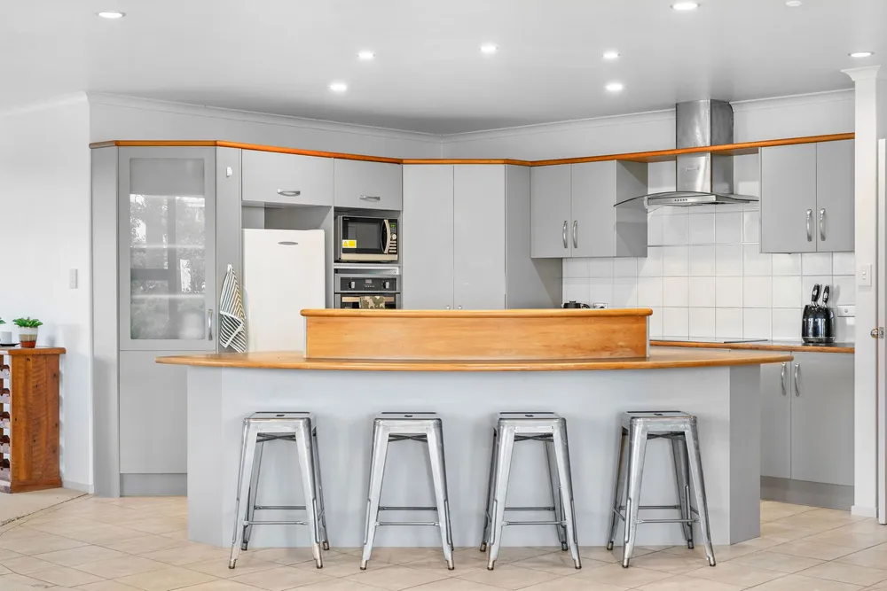 Photos of 19 Barbados Way