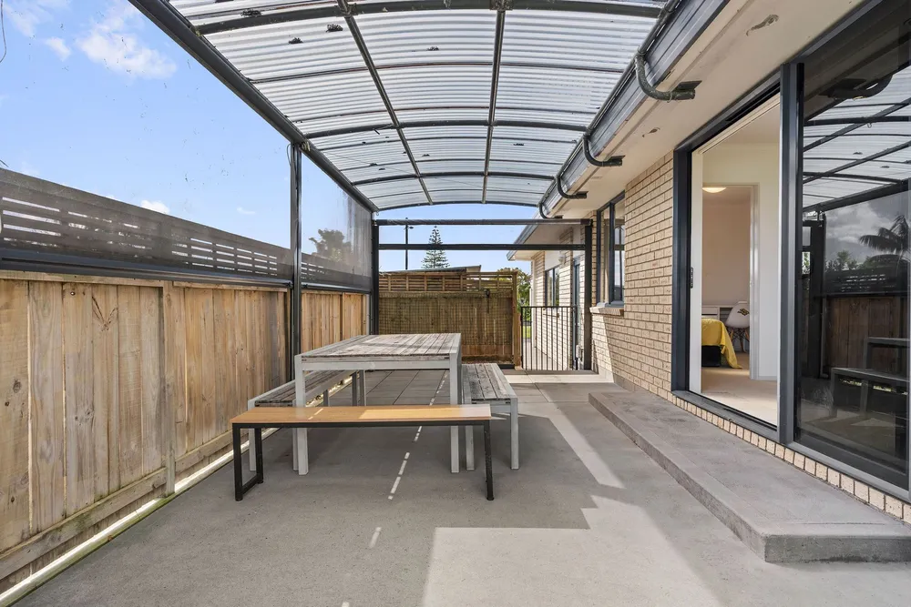Photos of 19 Barbados Way