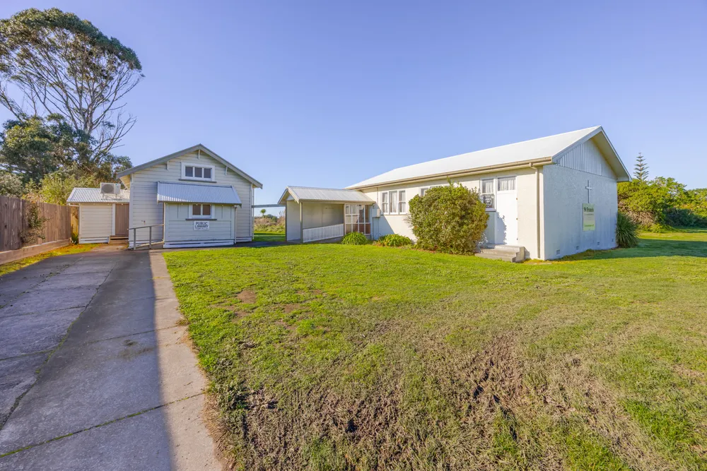 Photos of 41 Beach Road
