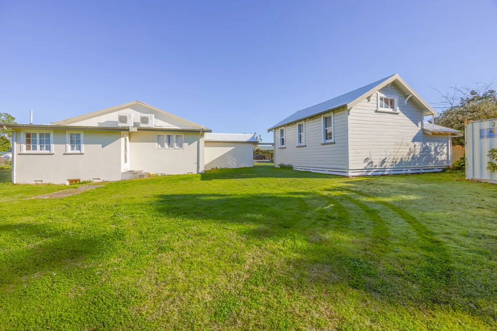 Photos of 41 Beach Road
