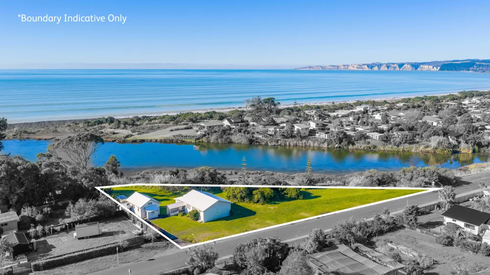 Photos of 41 Beach Road