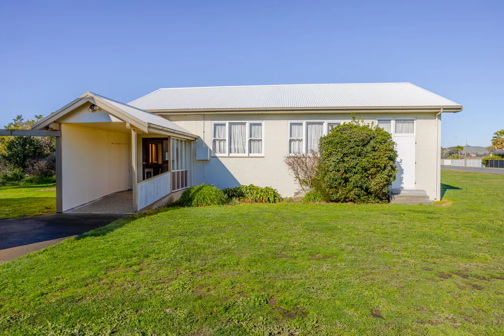 Photos of 41 Beach Road