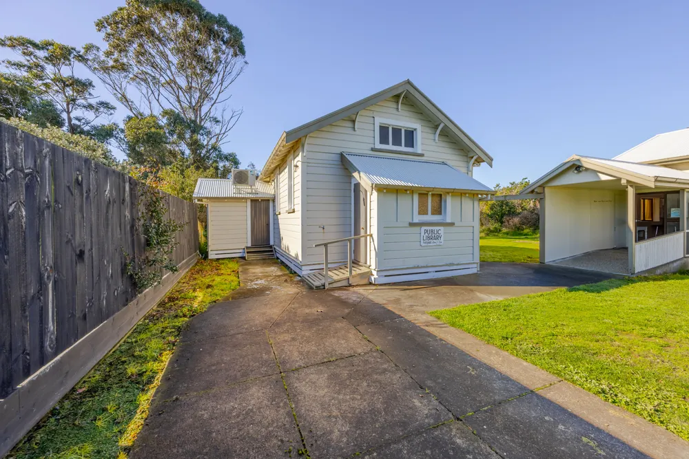 Photos of 41 Beach Road