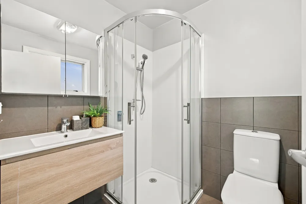 Photos of 257 Grahams Road