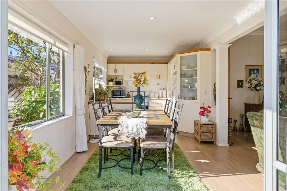 Photos of 3A Esme Place
