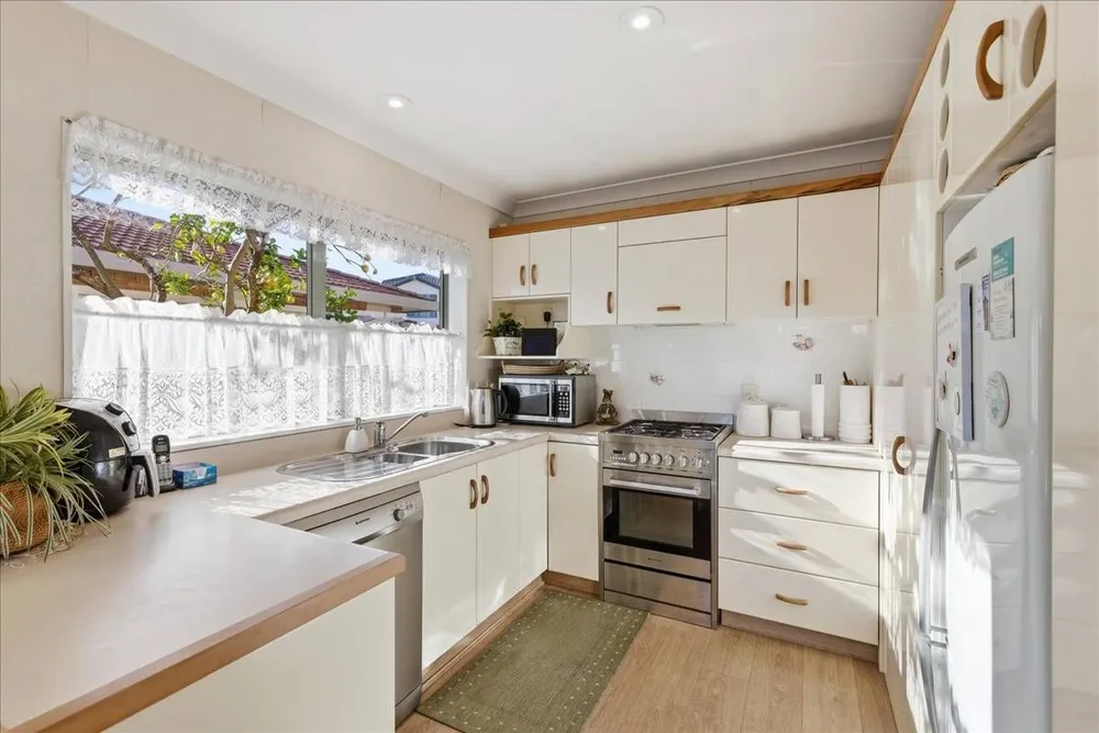 Photos of 3A Esme Place