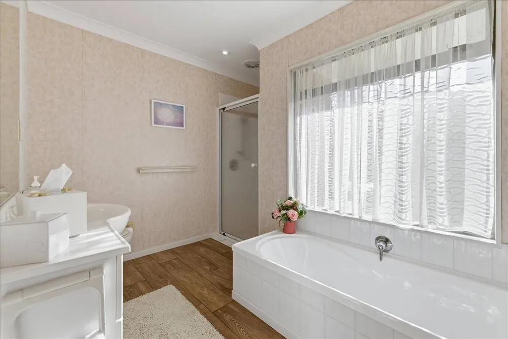Photos of 3A Esme Place