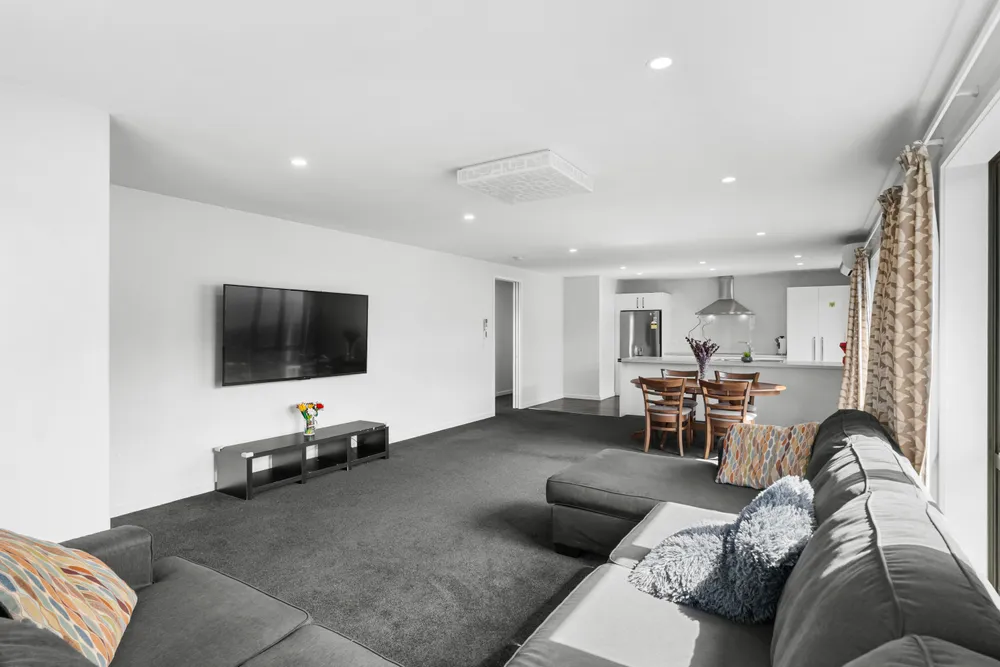 Photos of 85 Richmond Avenue