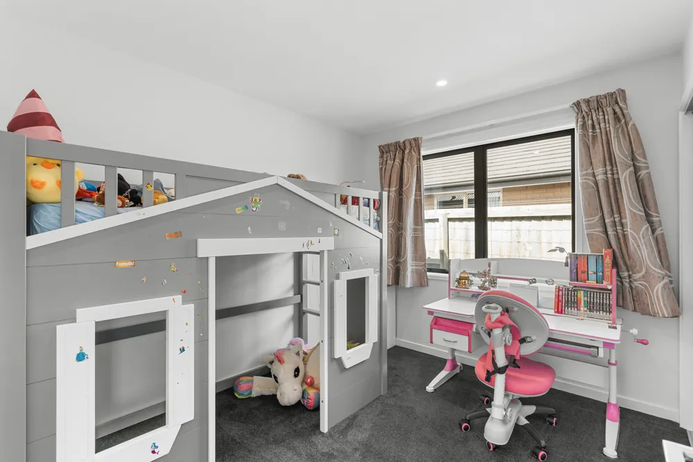 Photos of 85 Richmond Avenue
