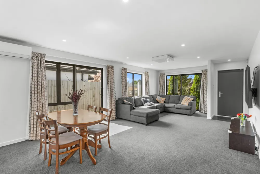 Photos of 85 Richmond Avenue