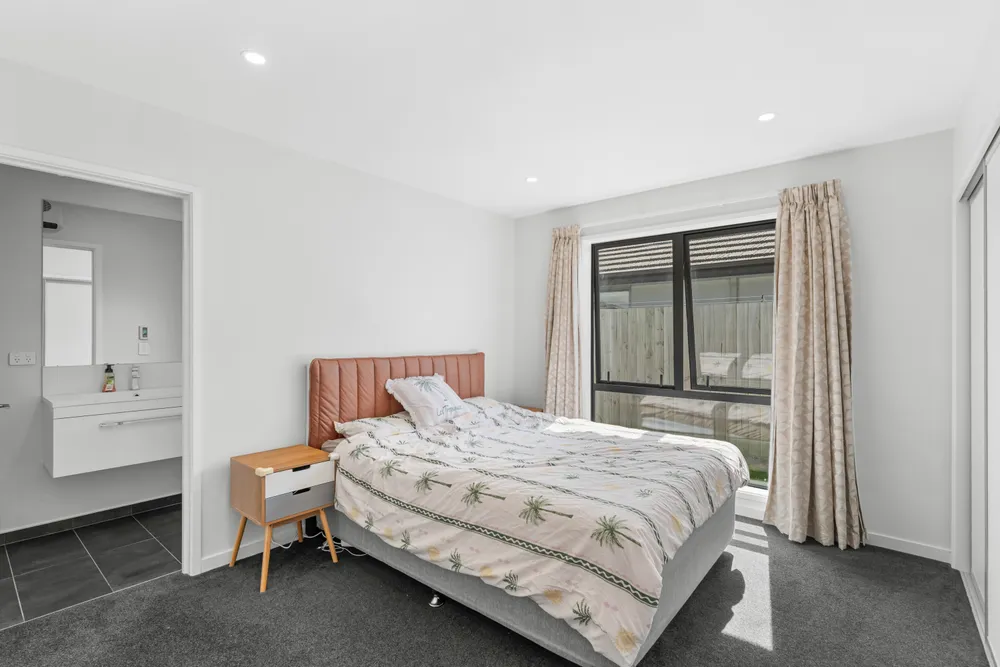 Photos of 85 Richmond Avenue