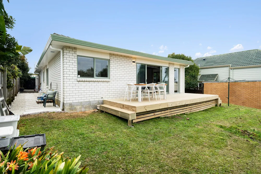 Photos of 110A Astley Avenue