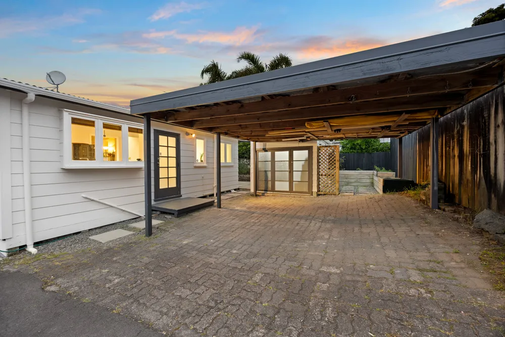 Photos of 15B Ferndale Road