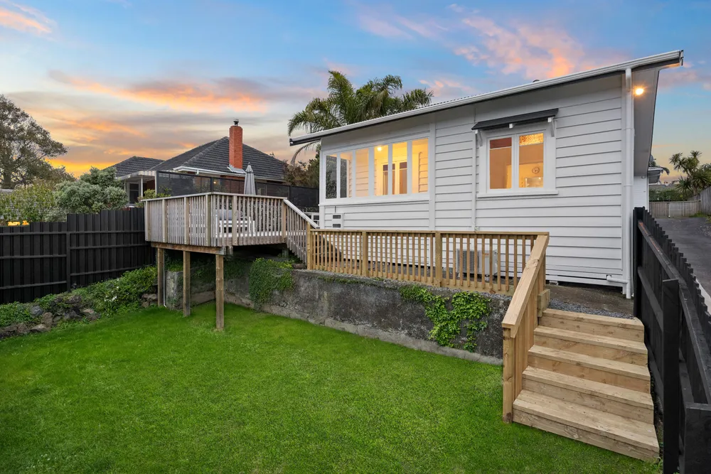 Photos of 15B Ferndale Road